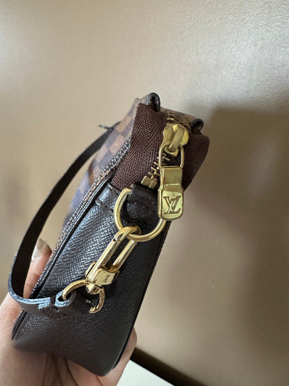 Louis Vuitton Damier Ebene Pochette Trousse
