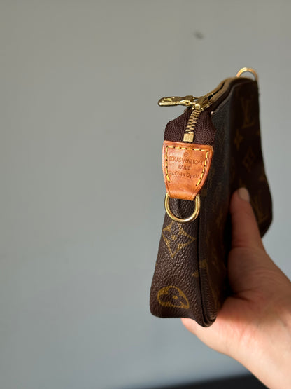 Louis Vuitton Monogram Pochette Accessoires
