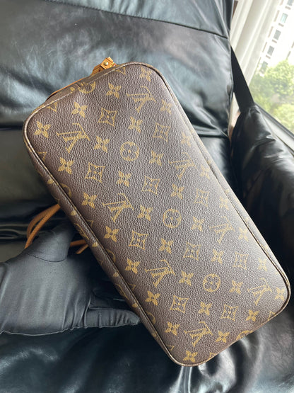 (Coming Soon) Louis Vuitton Monogram Neverfull MM Tote Pivoine/Fuschia