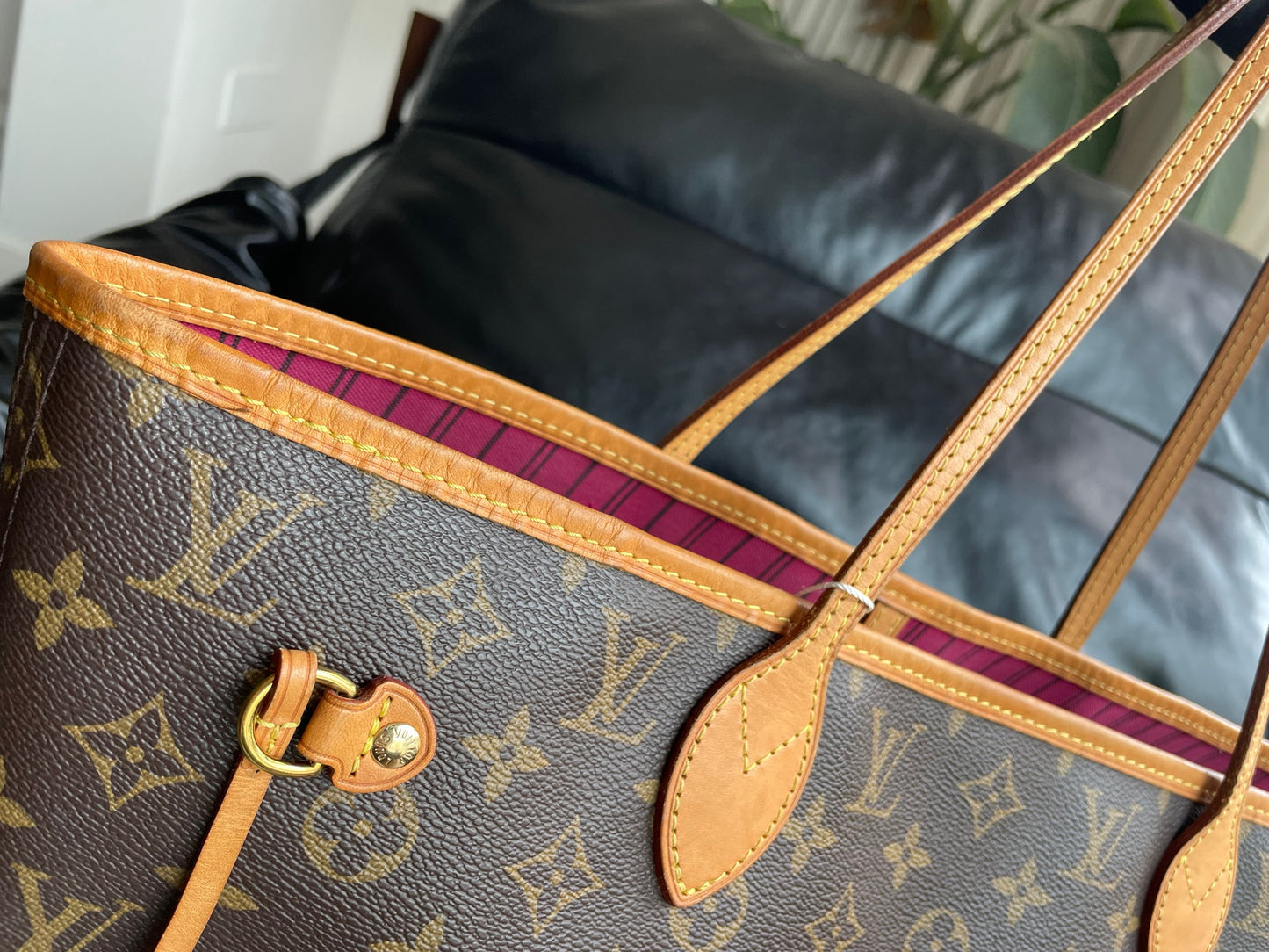 (Coming Soon) Louis Vuitton Monogram Neverfull MM Tote Pivoine/Fuschia