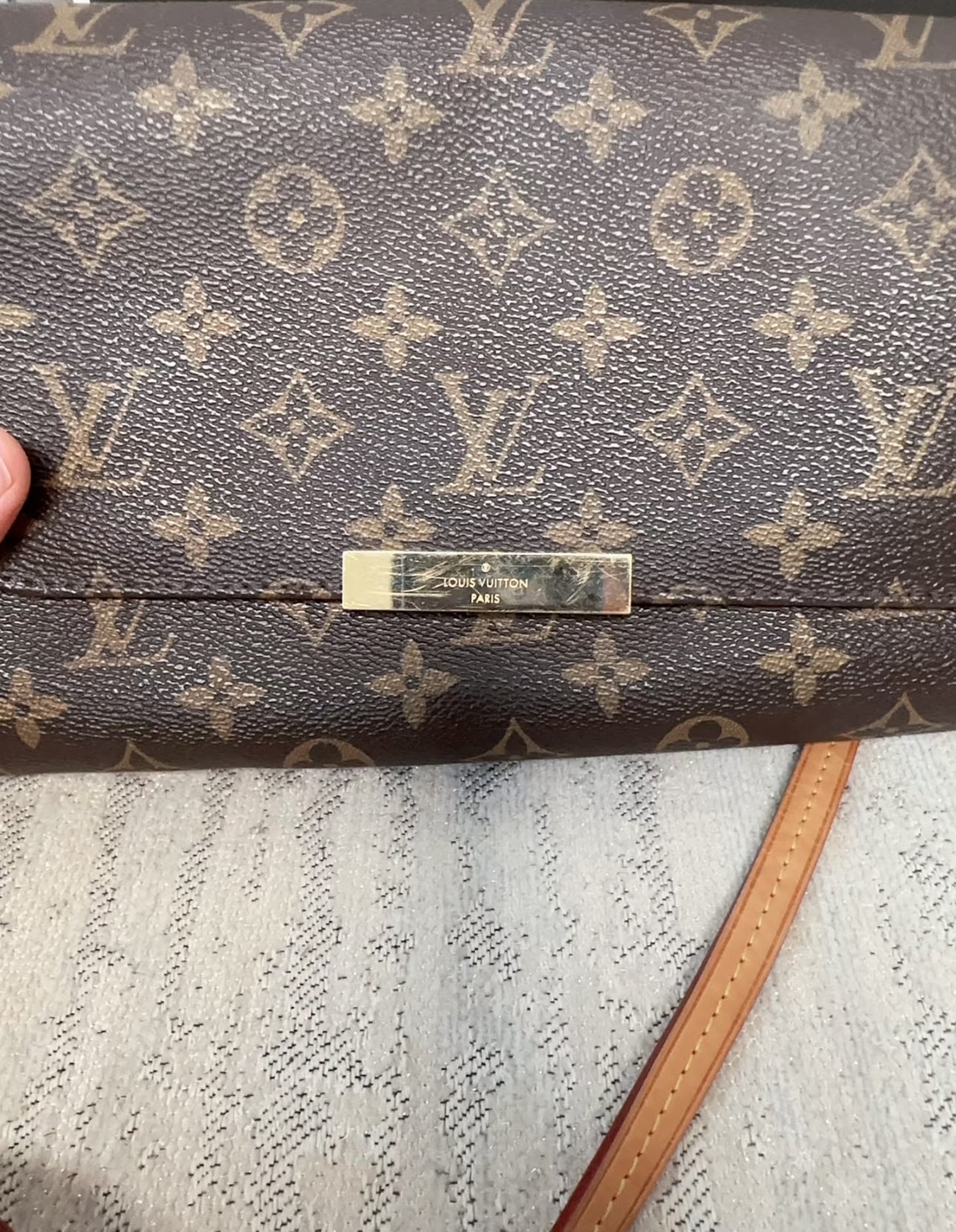 PRE-ORDER Louis Vuitton Monogram Favorite MM Shoulder Crossbody Bag