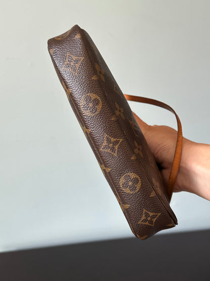Louis Vuitton Monogram Pochette Accessoires