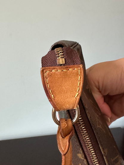 Louis Vuitton Monogram Pochette Accessoires