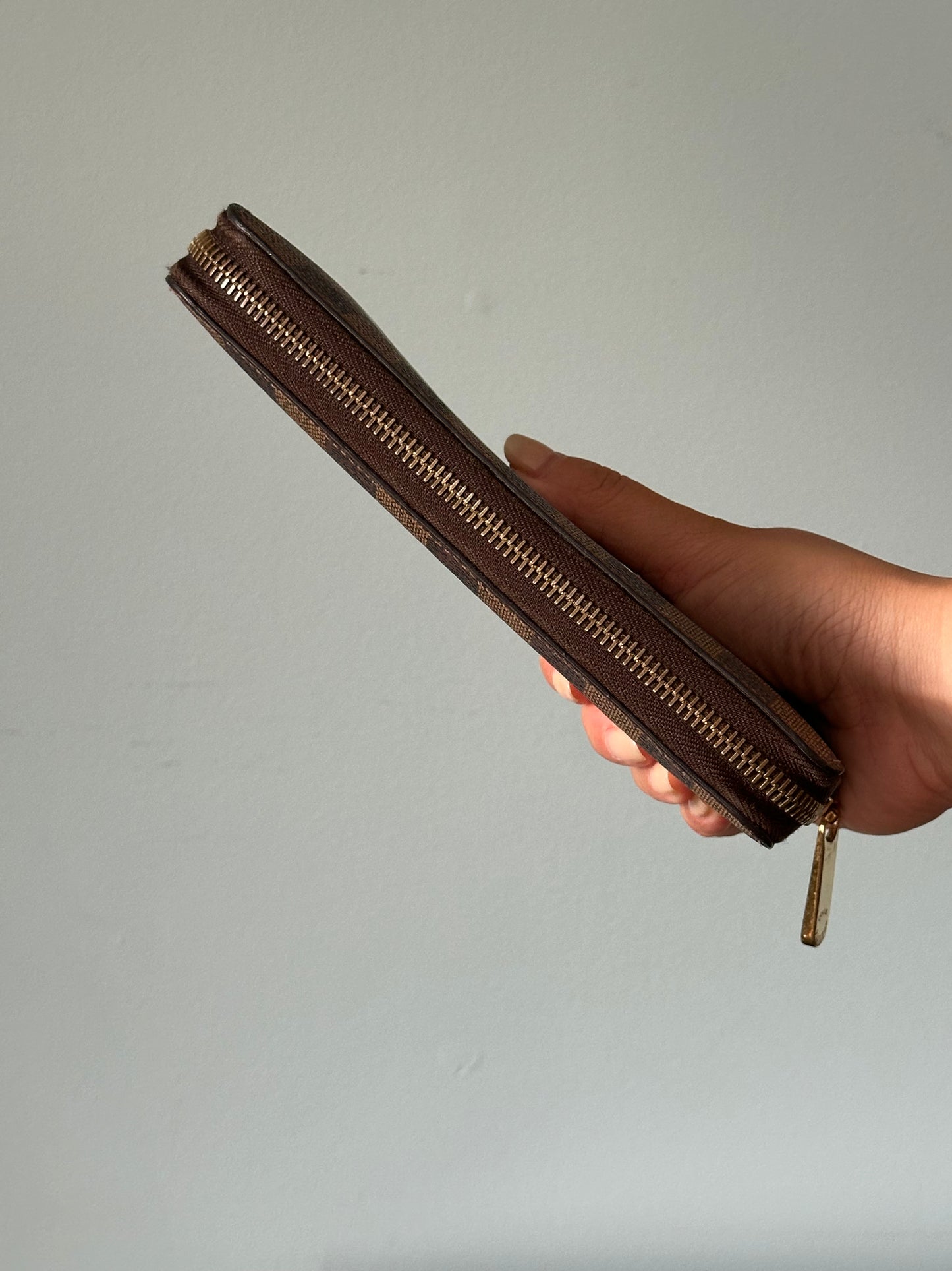 Louis Vuitton Damier Ebene Zippy Wallet