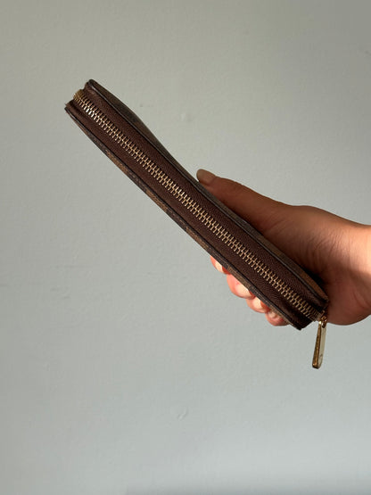 Louis Vuitton Damier Ebene Zippy Wallet