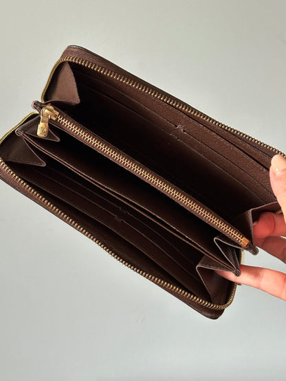 Louis Vuitton Damier Ebene Zippy Wallet