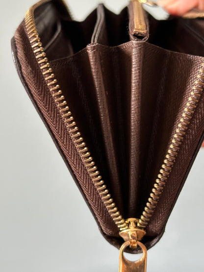 Louis Vuitton Damier Ebene Zippy Wallet