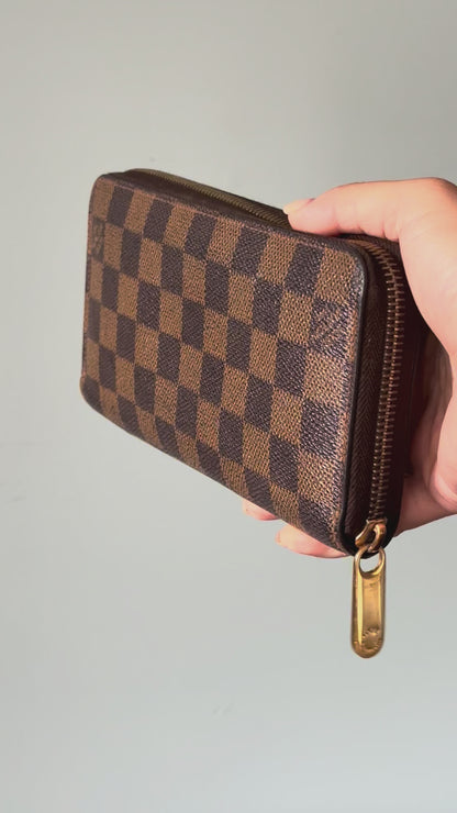 Louis Vuitton Damier Ebene Zippy Wallet